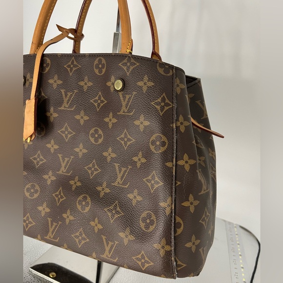 Louis Vuitton Handbags - Louis Vuitton shoulder bag